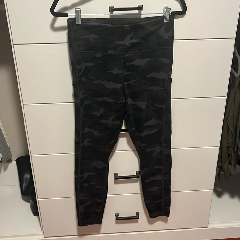 Athleta Camo Pocketed Leggings